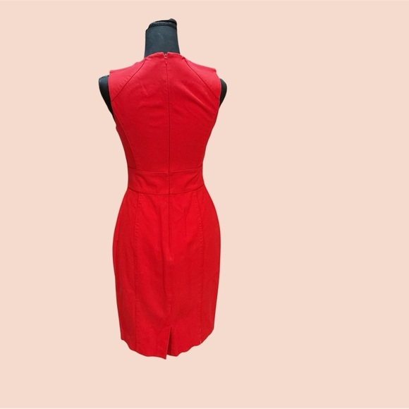 RED SLEEVELESS DRESS BY BANANA REPUBLIC SIZE 4 GENTLY WORN - Picture 2 of 3